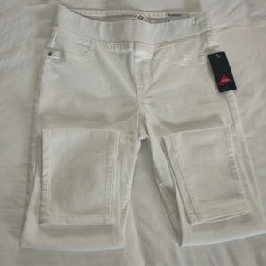 Old navy white Rockstar jeggings